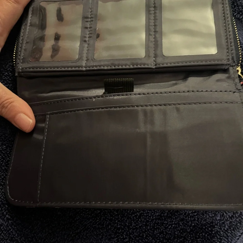 Butterfly Floral Black Wristlet Clutch - Picture 6 of 10